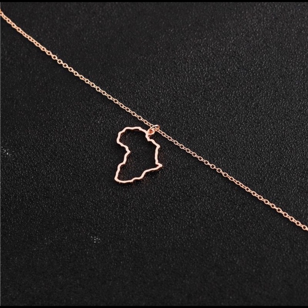 Africa Map Necklace, Outline (Unisex, Gold)
